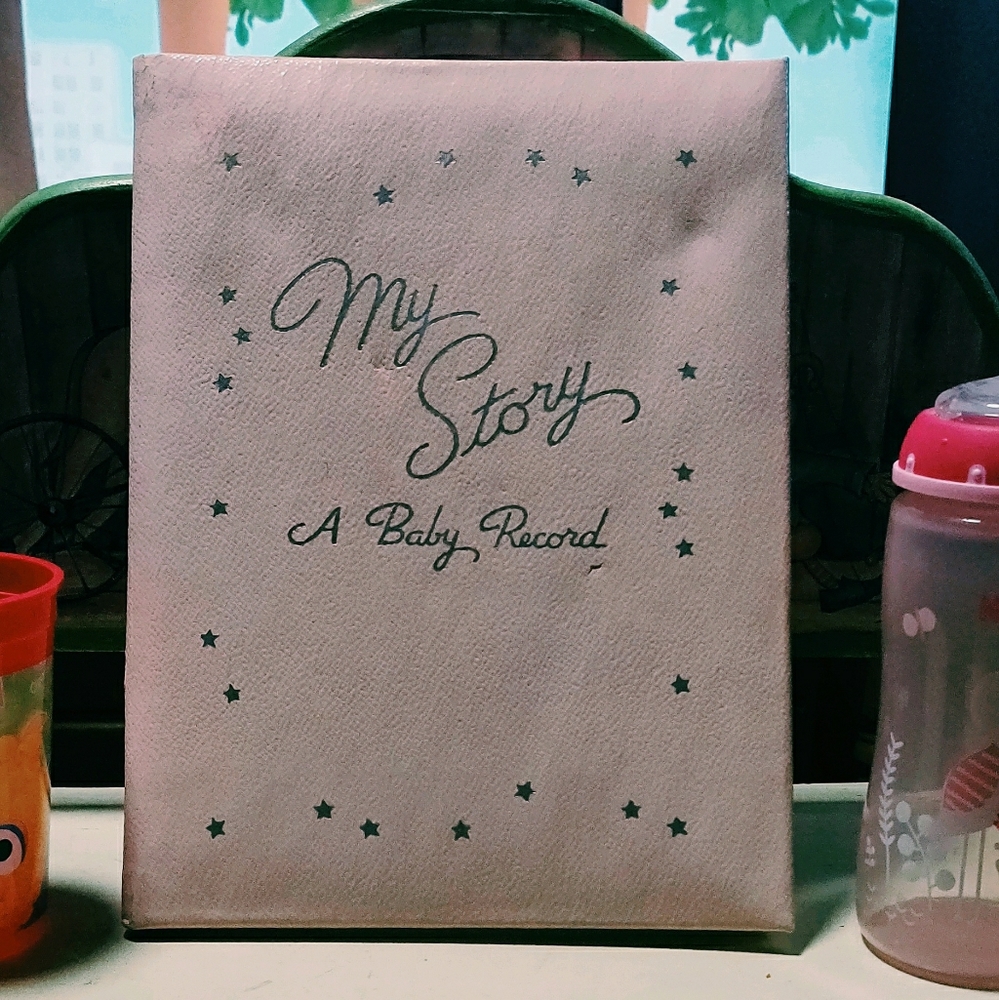 🍭 Antique 1942 Baby Book 🍭